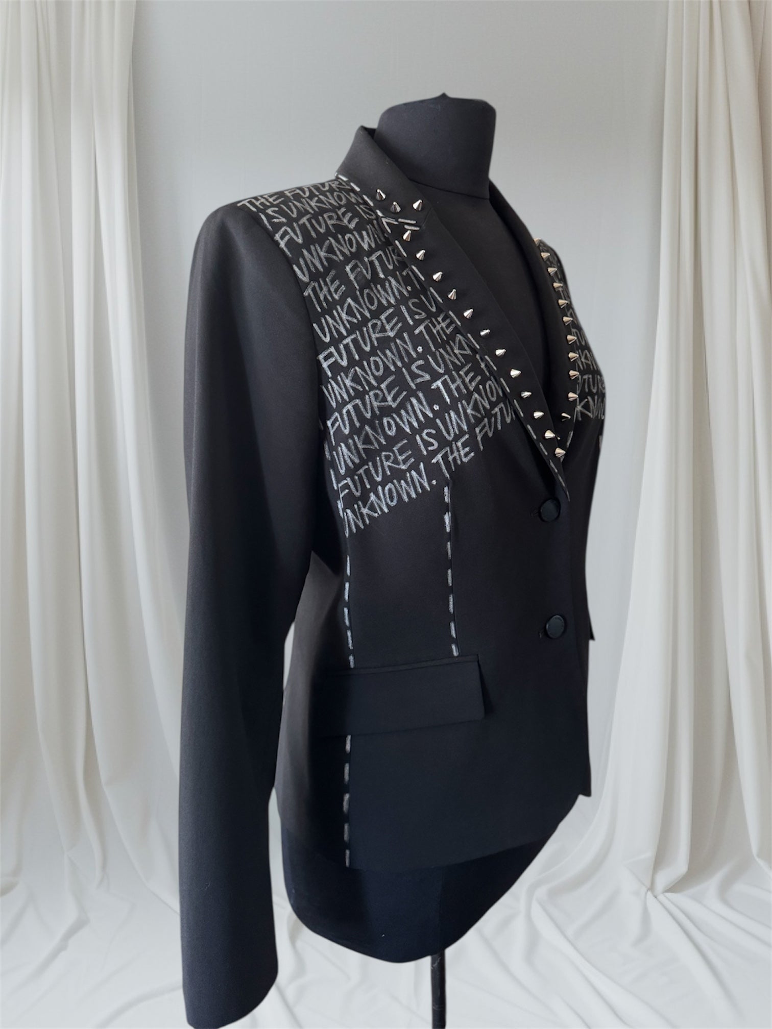 THE FUTURE IS UNKNOWN Size 12 Womens Suit Jacket