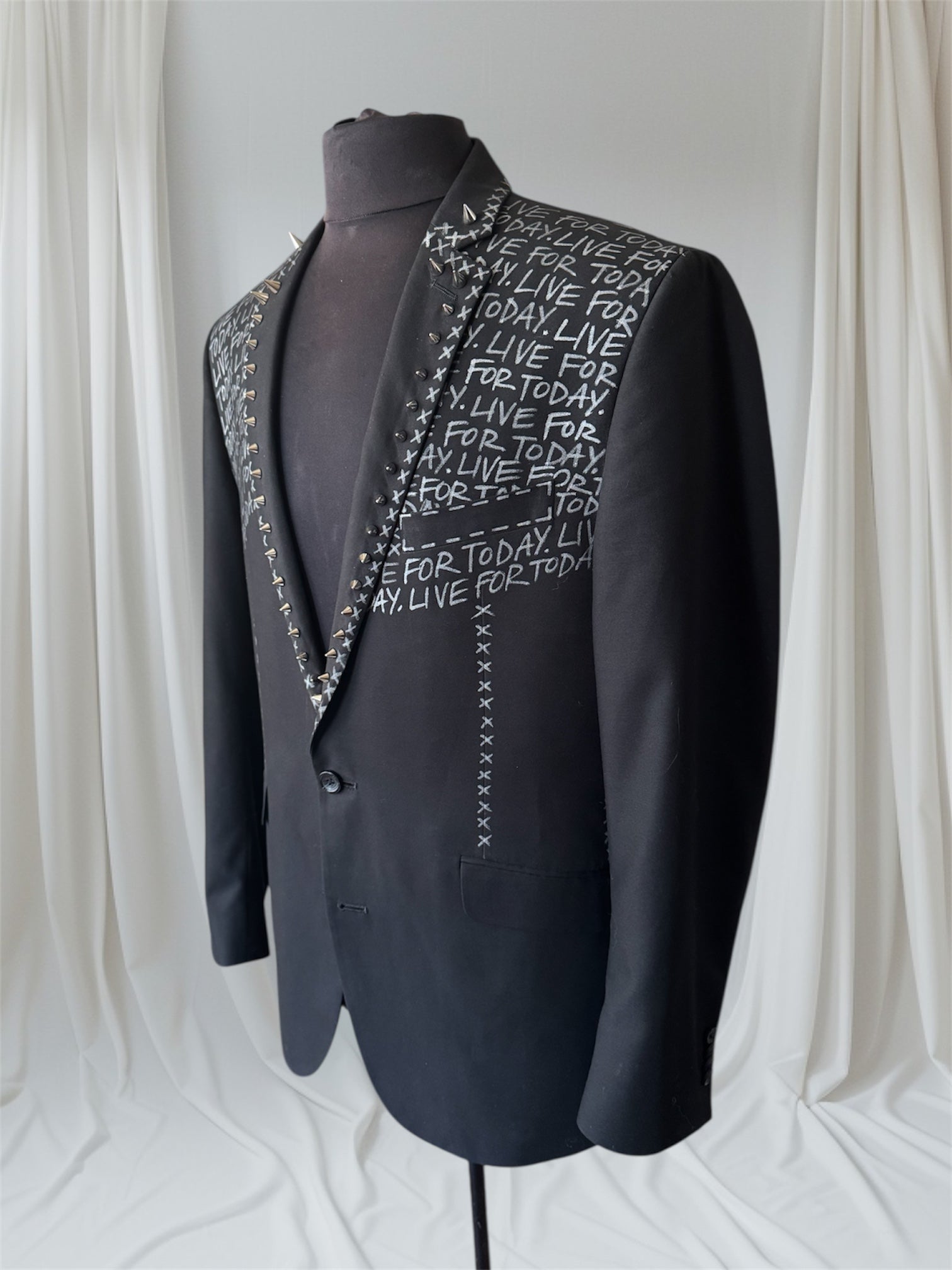 LIVE FOR TODAY, Mens Size 42R Suit Jacket