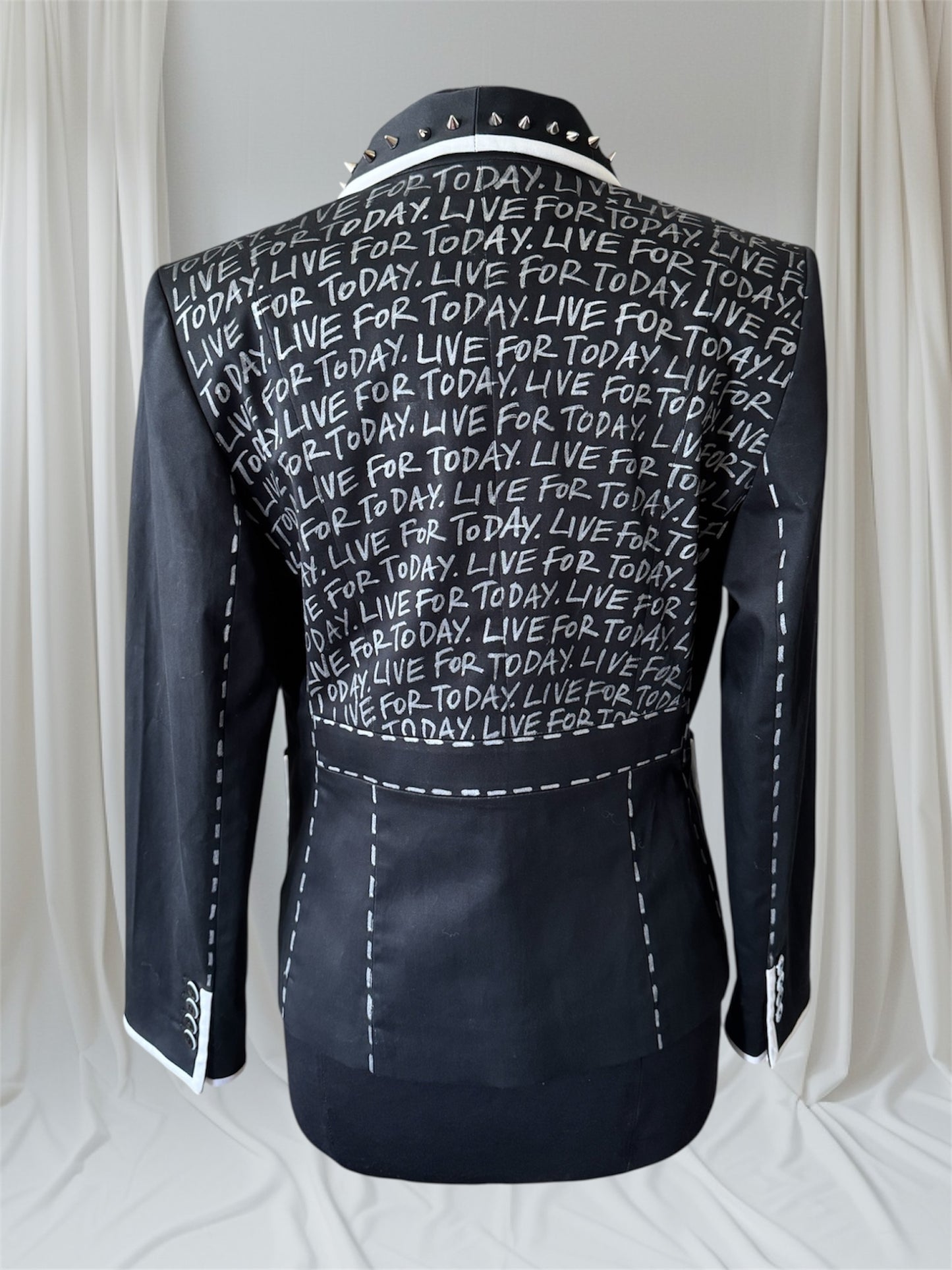 LIVE FOR TODAY Size 10 Womens Suit Jacket