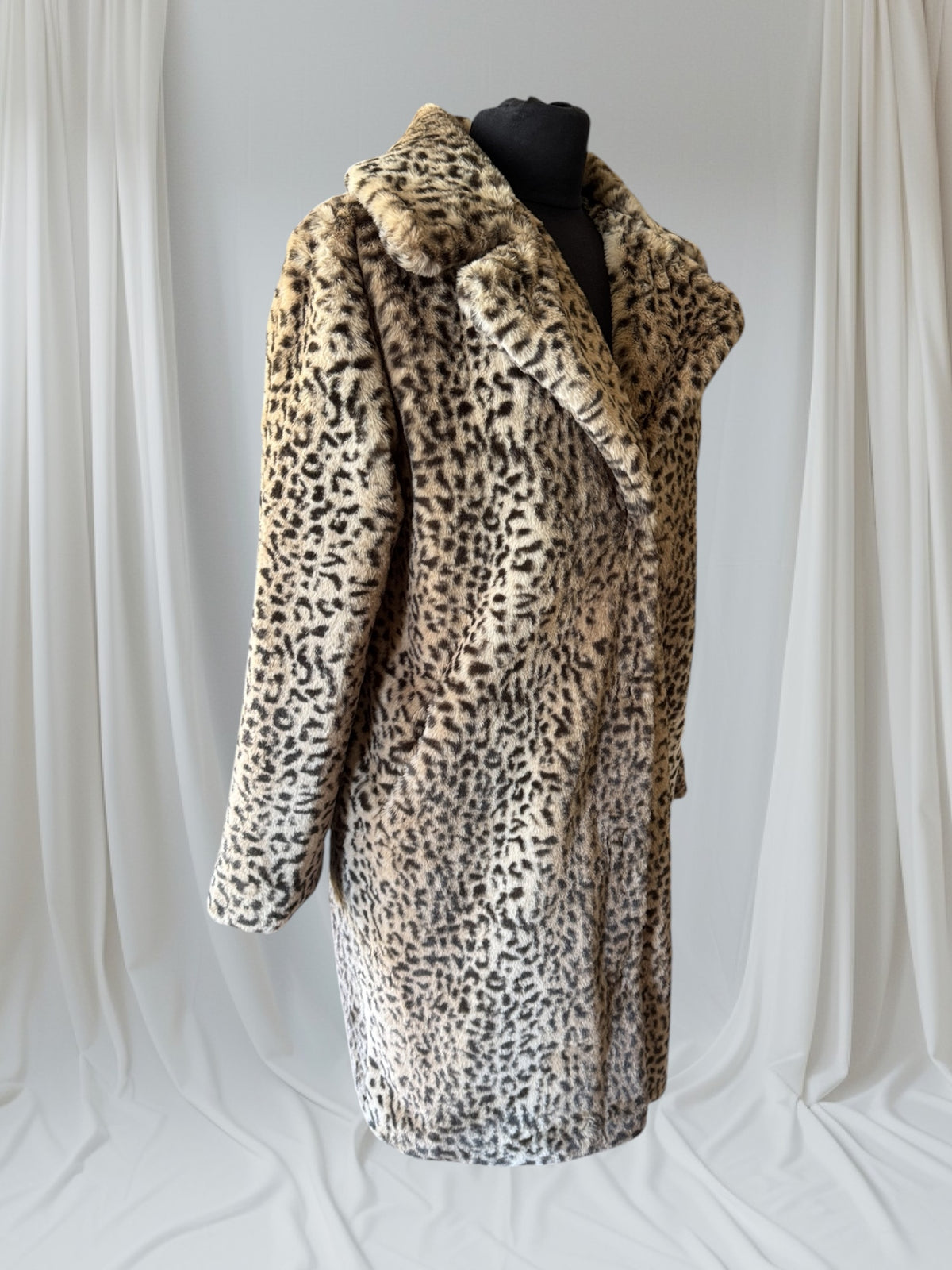Faux Fur Leopard Print Statement Coat, M