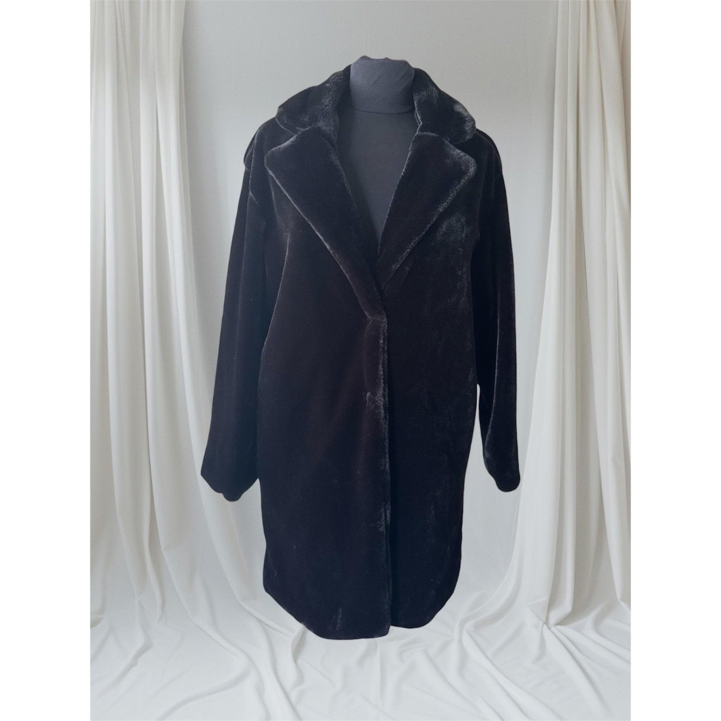 Women's Black Faux Fur Coat, M, New Steve Madden