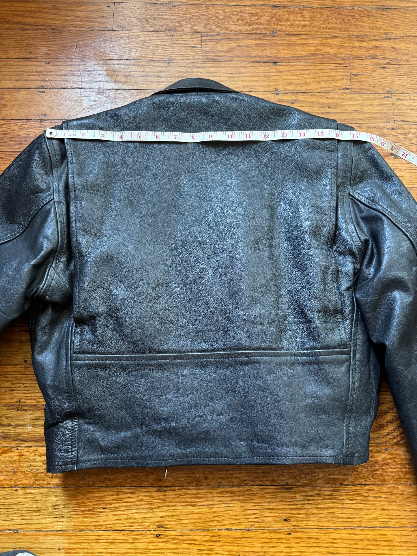 Women's Cropped Vintage Leather Motorcycle Jacket, Medium