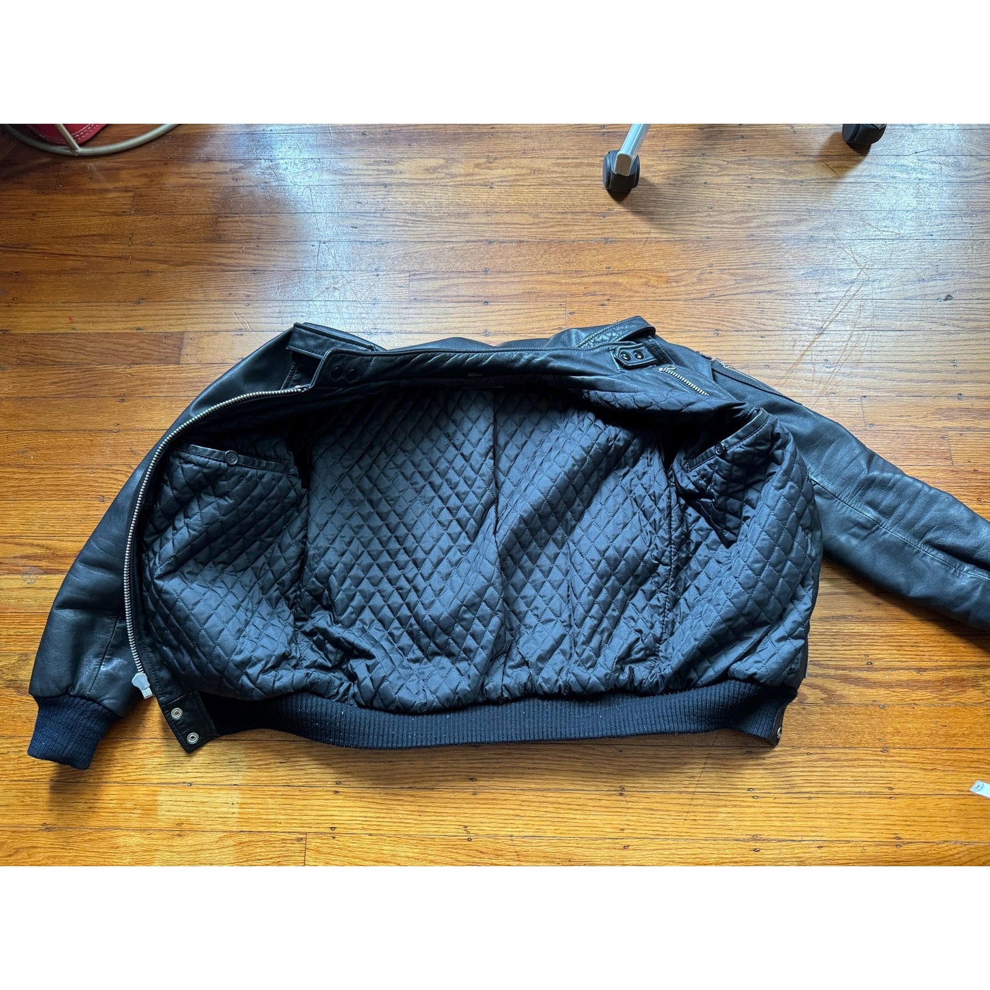 Men's Black Leather Bomber Jacket, Medium 38