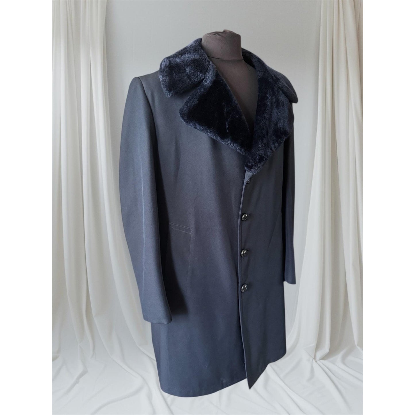 Men's Navy Pea Coat/ Trench Coat with Faux Fur Collar, 44R/ X-Large