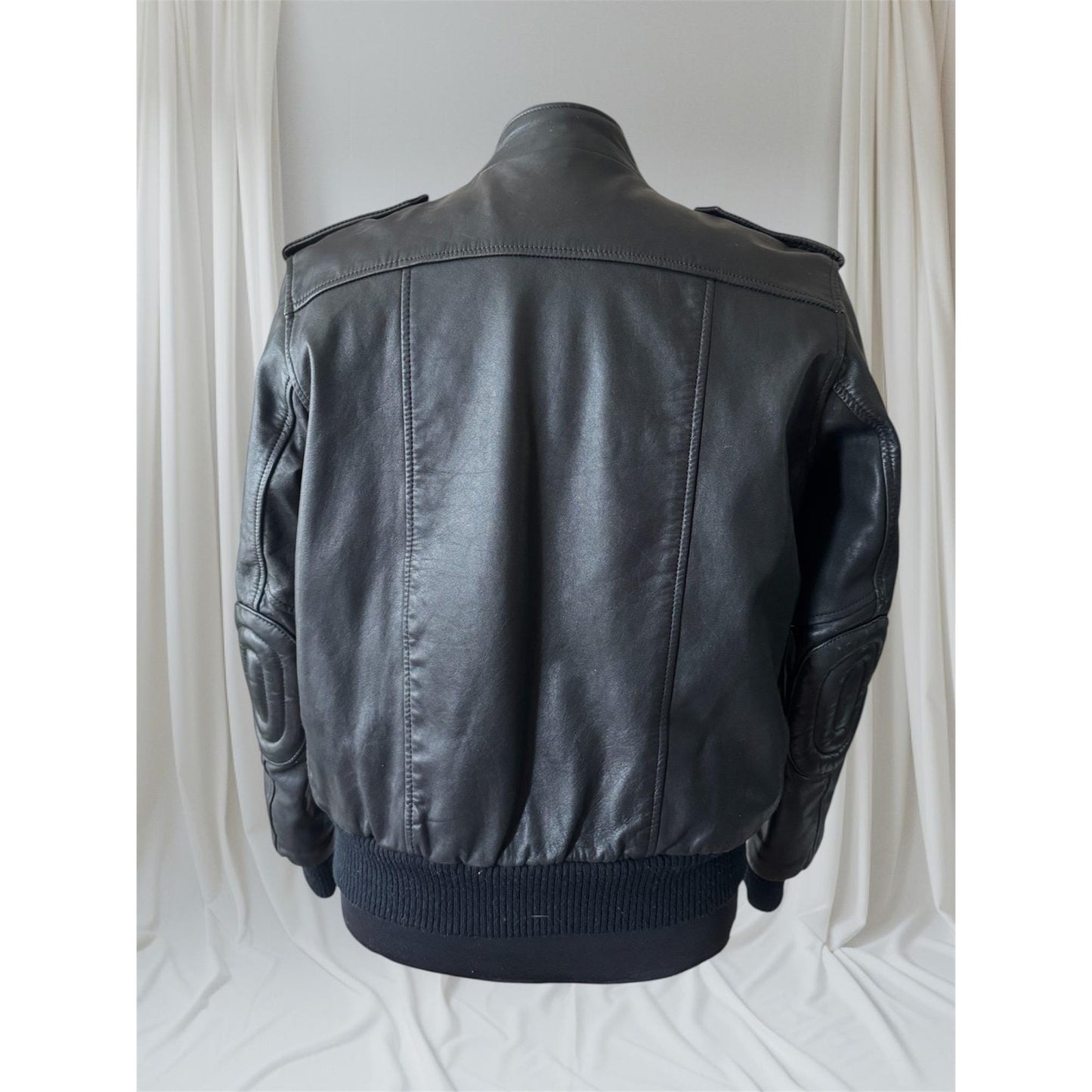 Men's Black Leather Bomber Jacket, Medium 38