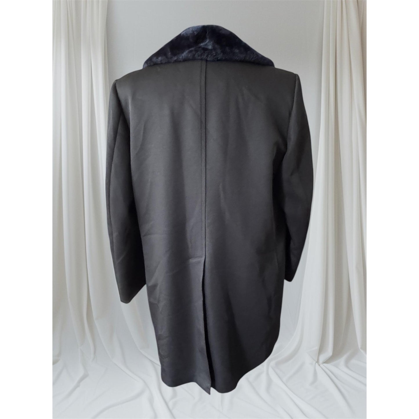 Men's Black London Fog Pea Coat/ Trench Coat with Faux Fur Collar, 42R/ Large