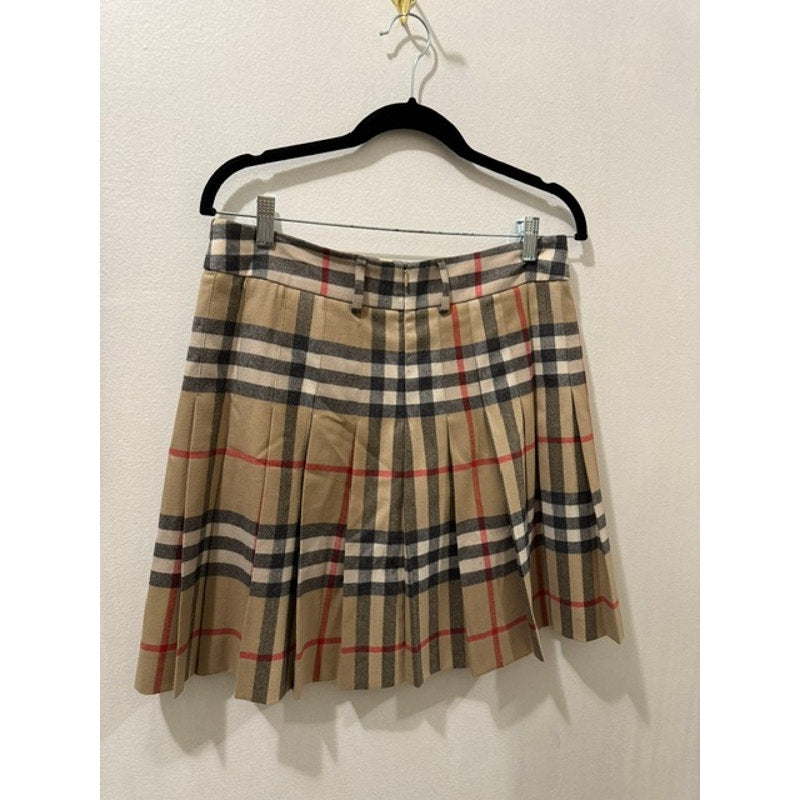 Burberry skirt