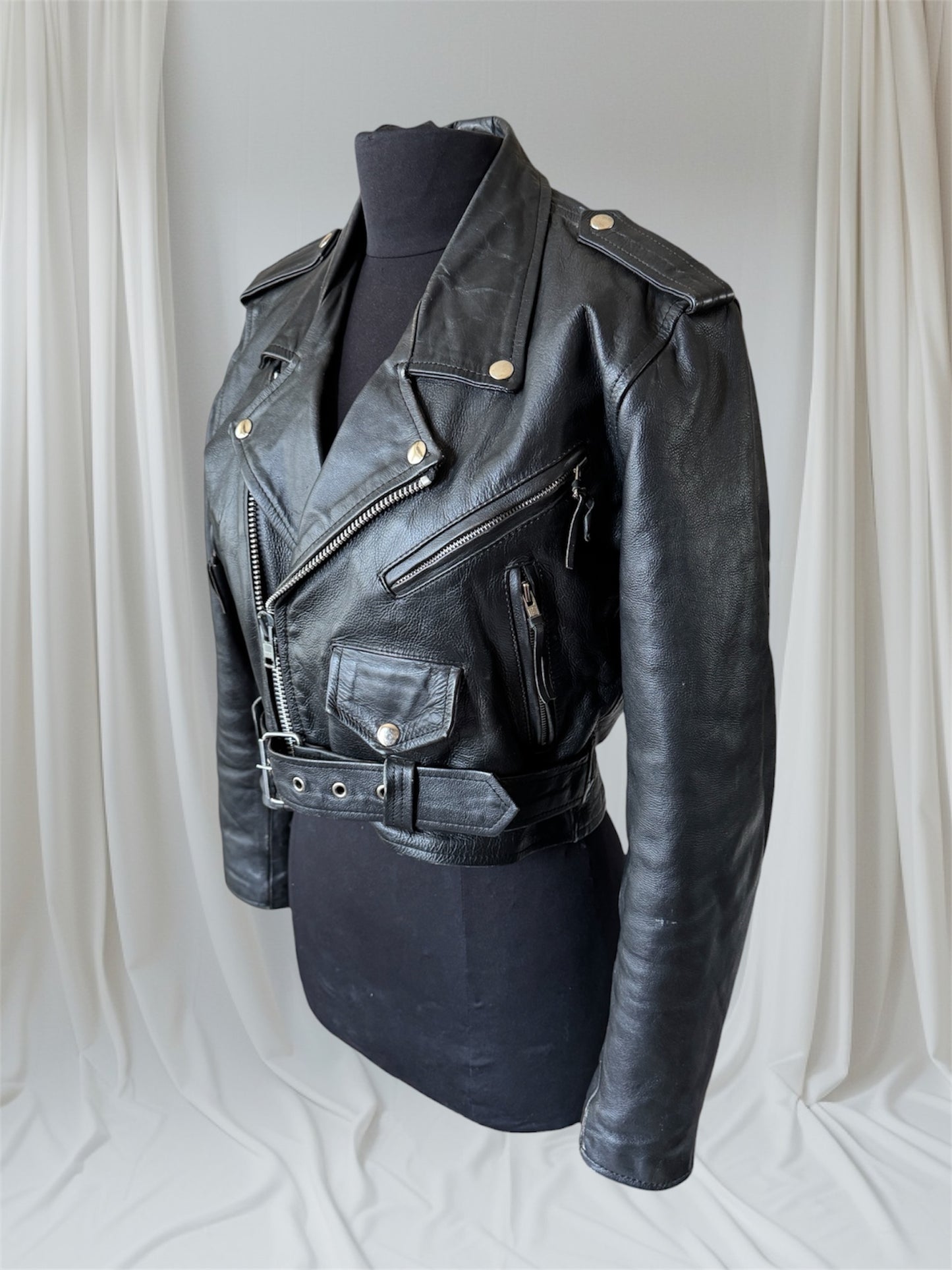 Women's Cropped Vintage Leather Motorcycle Jacket, Medium