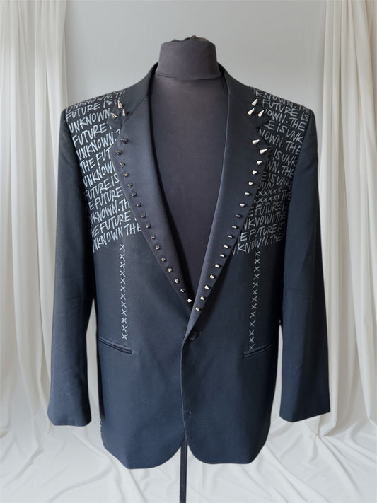 THE FUTURE IS UNKNOWN, Size 42R