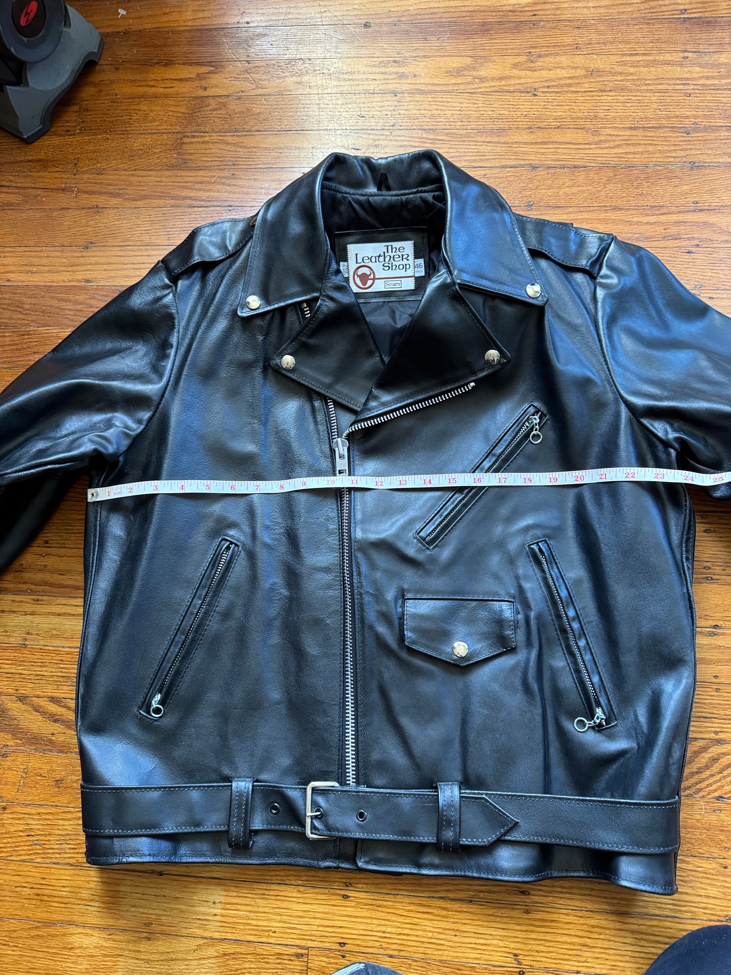 Men's Vintage Black Leather Motorcycle Jacket, XL/ 46T