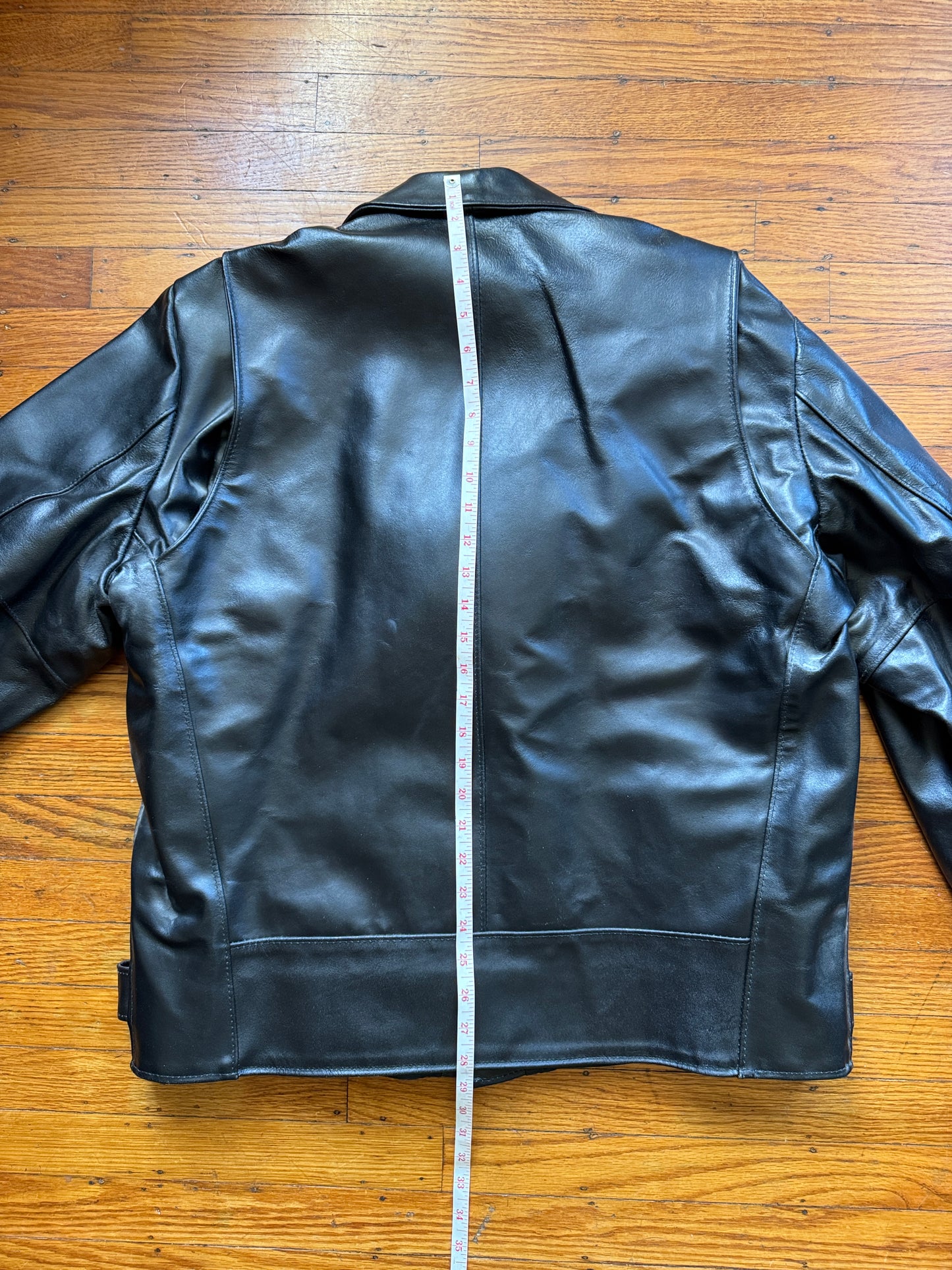 Men's Vintage Black Leather Motorcycle Jacket, XL/ 46T