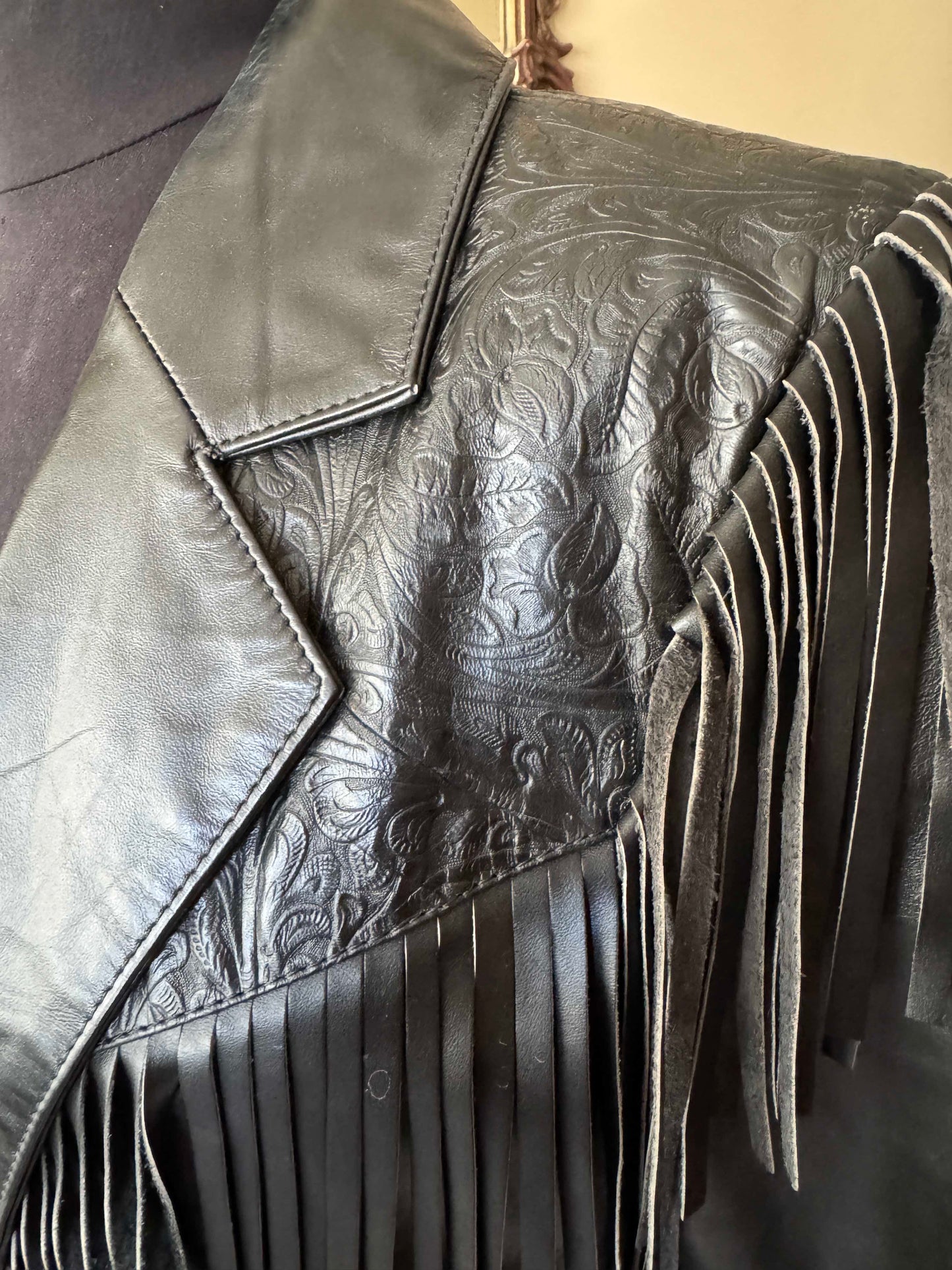 Women's Vintage Leather Western Fringe Jacket, Medium