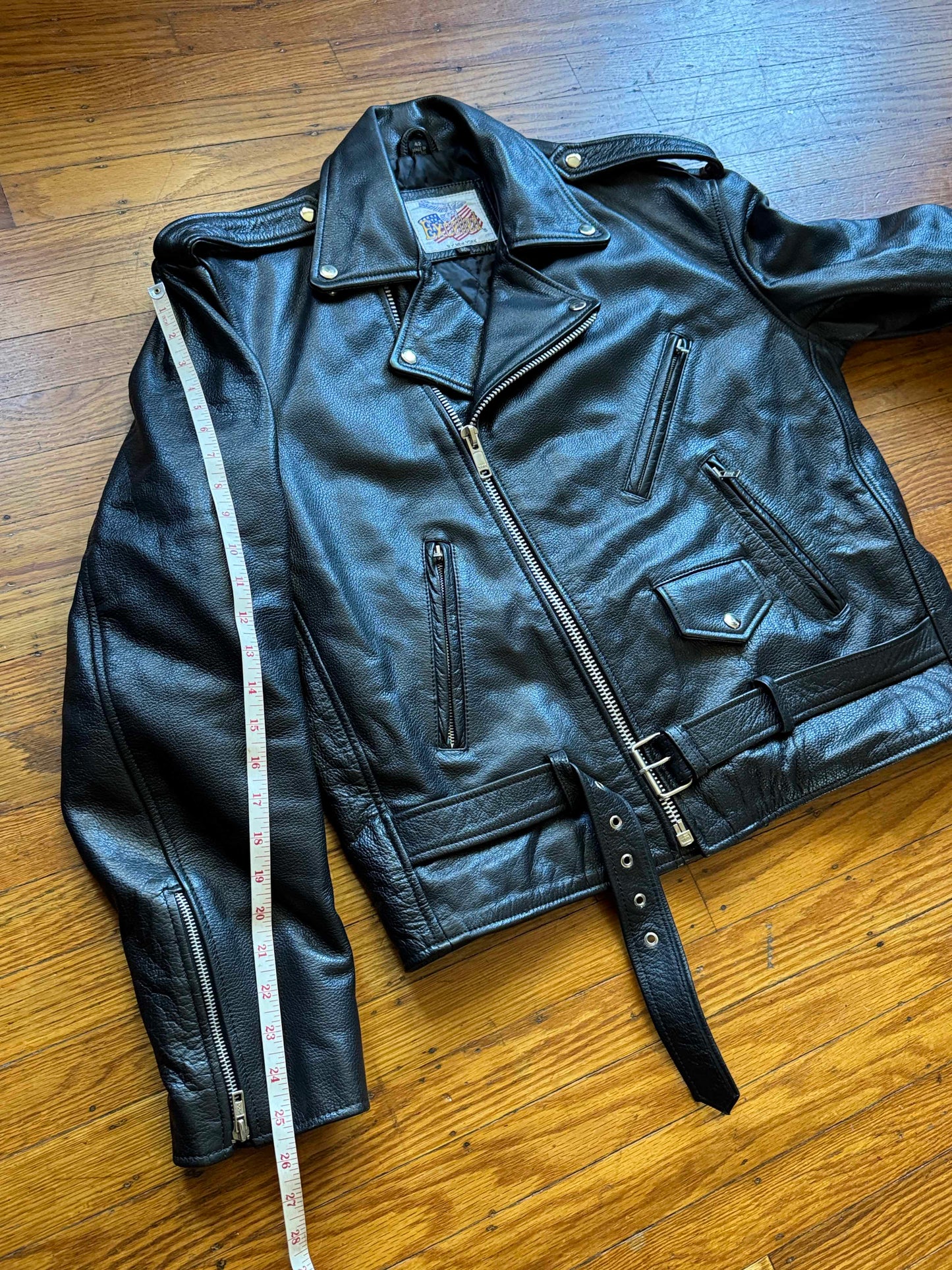 Men's Vintage Black Leather Motorcycle Jacket, 42, L