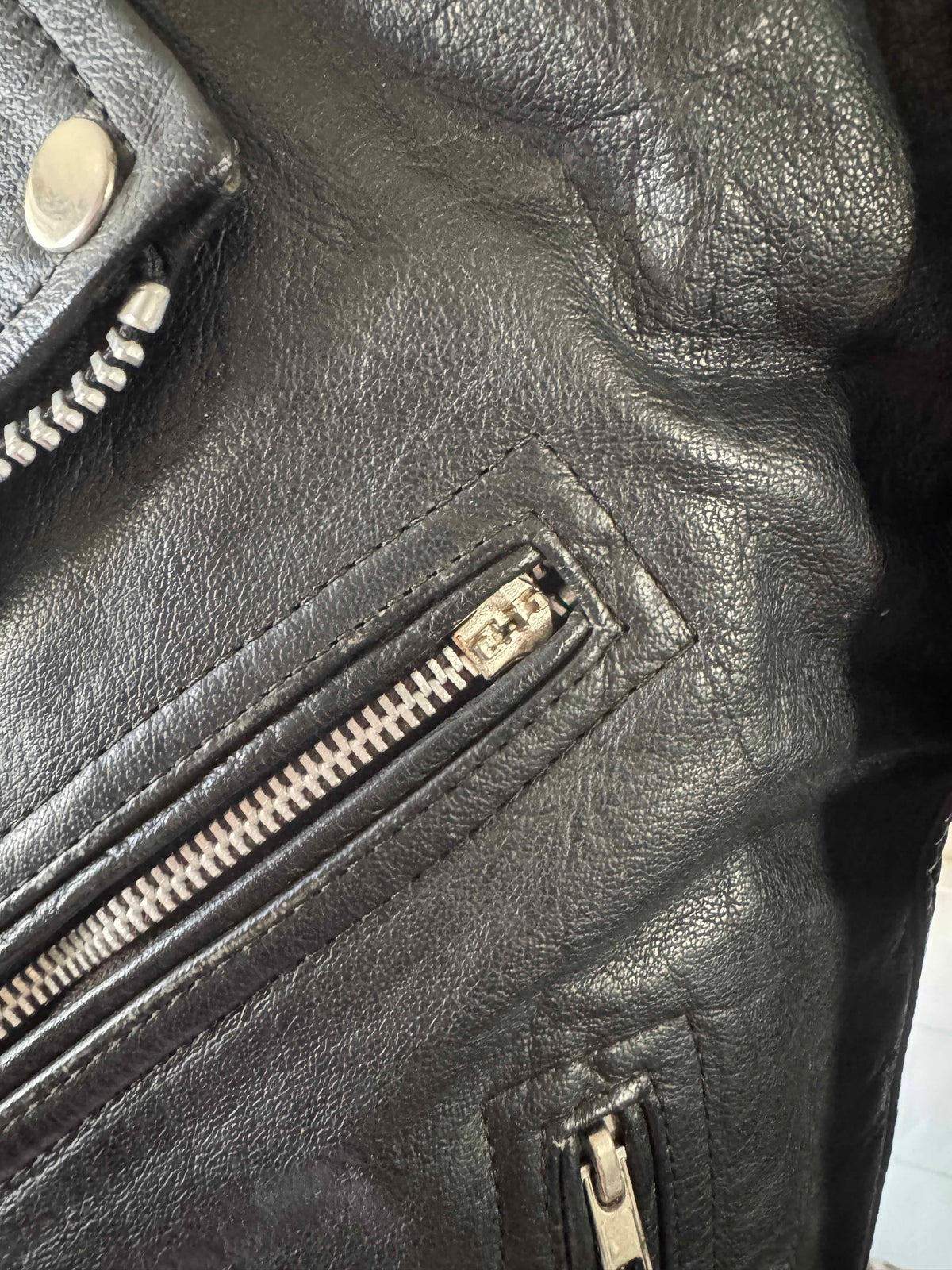 Men's Vintage Black Leather Motorcycle Jacket, M/ 38