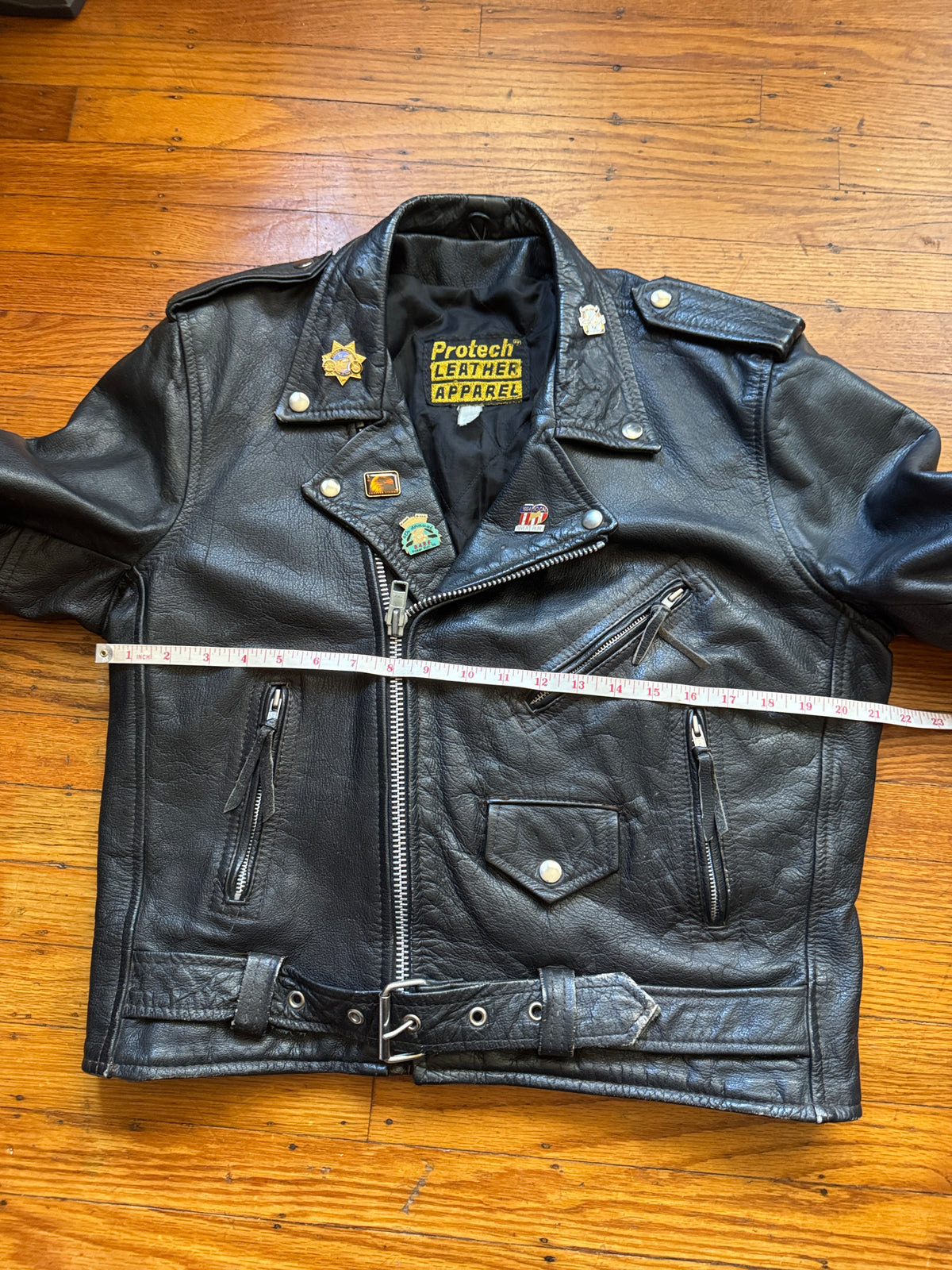 Men's Vintage Black Leather Motorcycle Jacket, M 42