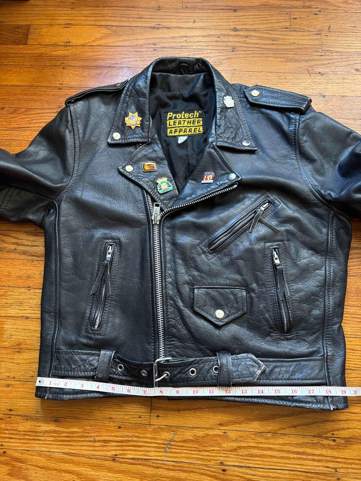 Men's Vintage Black Leather Motorcycle Jacket, M 42