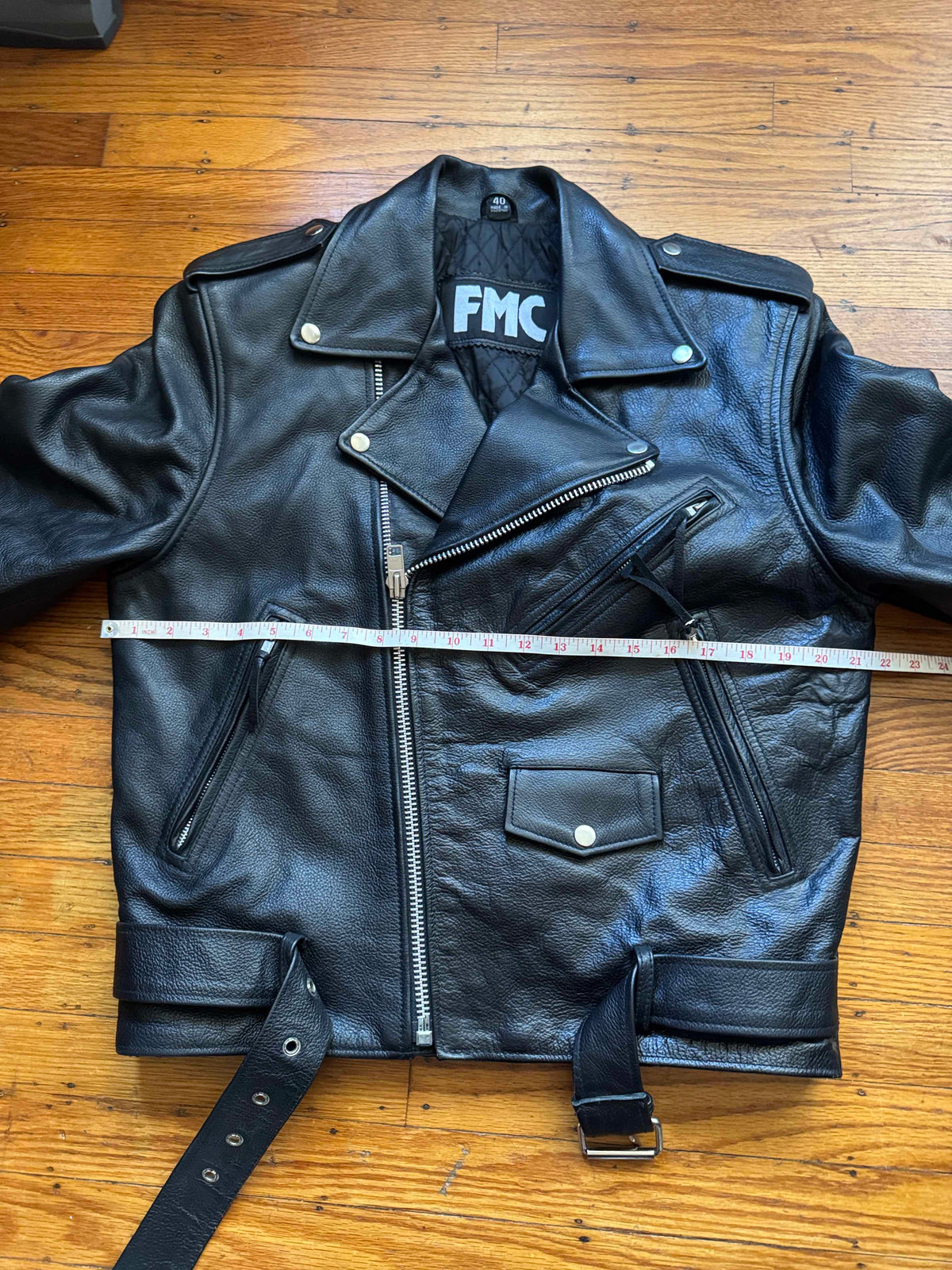 Men's Vintage Black Leather Motorcycle Jacket, M 40