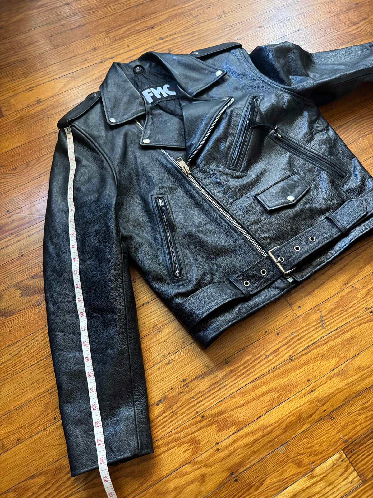 Men's Vintage Black Leather Motorcycle Jacket, M 40