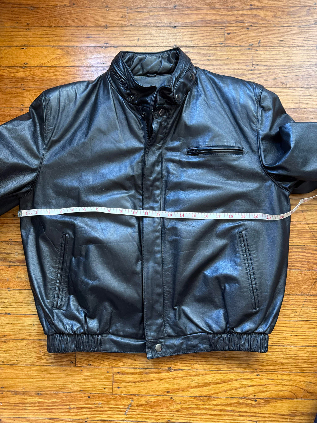Men's 1970's Black Vintage Leather Bomber Jacket, 38 / M