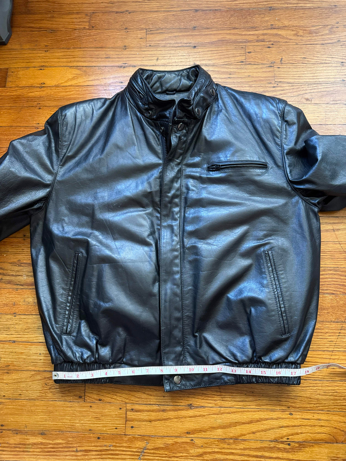Men's 1970's Black Vintage Leather Bomber Jacket, 38 / M