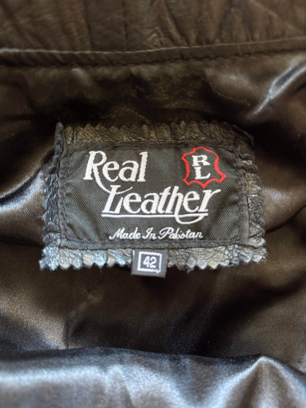 Men's Vintage Black Leather Motorcycle Jacket, M 42 (Slim)