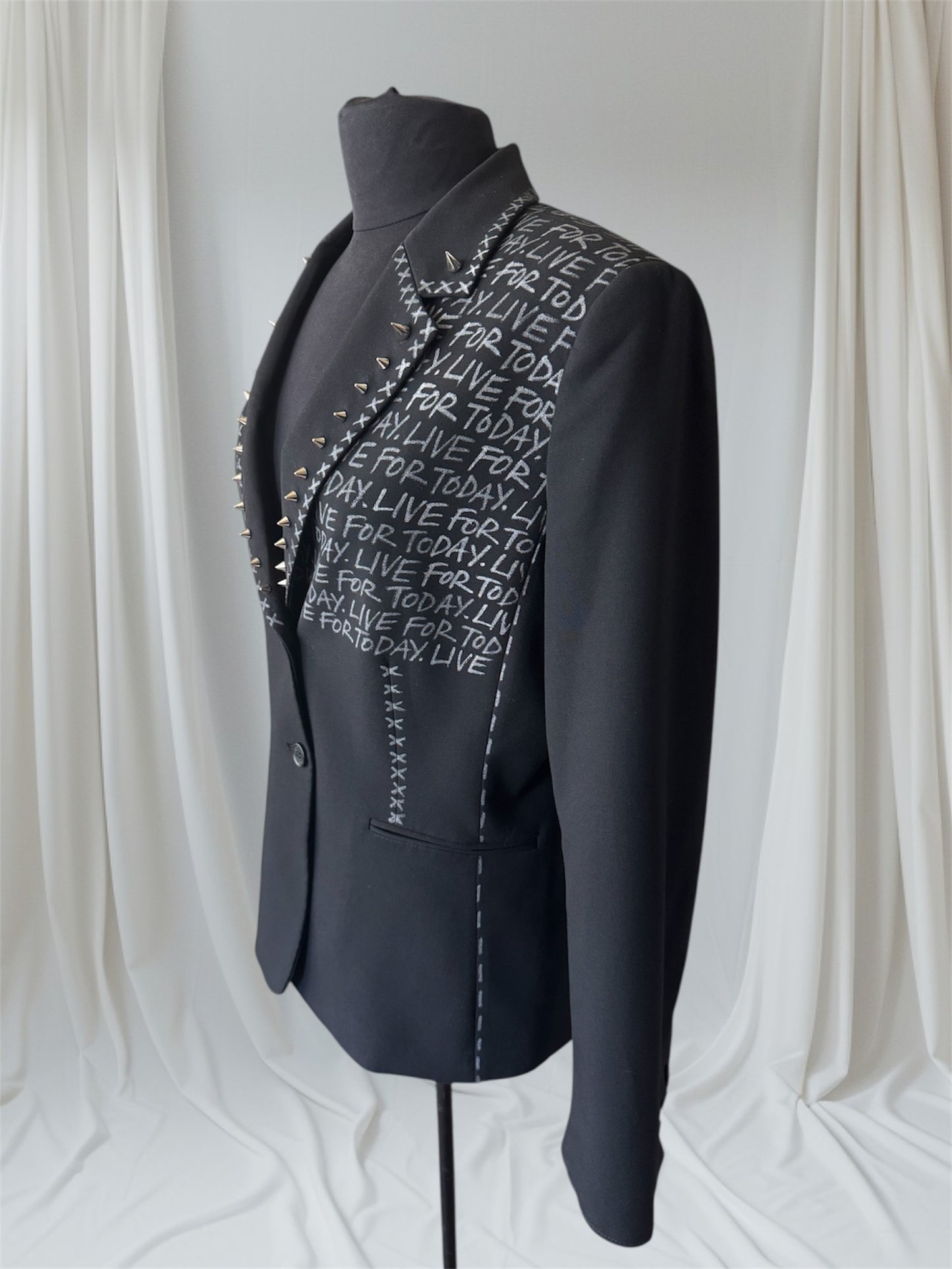 LIVE FOR TODAY Size 12 Womens Suit Jacket