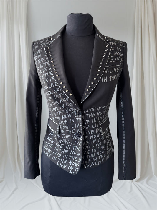 LIVE IN THE NOW Size 4 Women's Suit Jacket