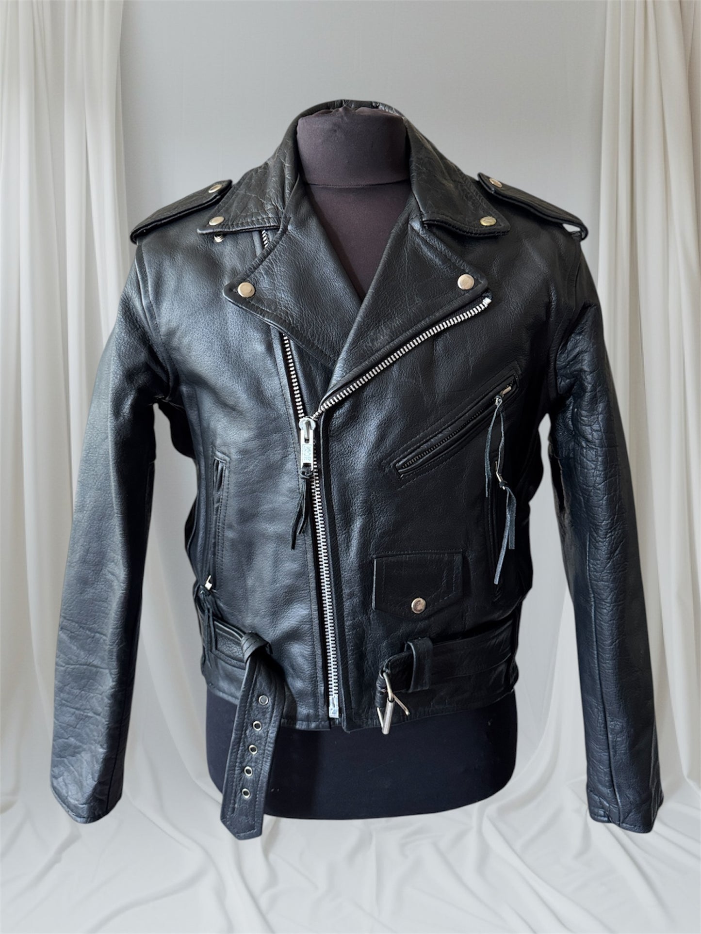 Men's Vintage Black Leather Motorcycle Jacket, 40, M