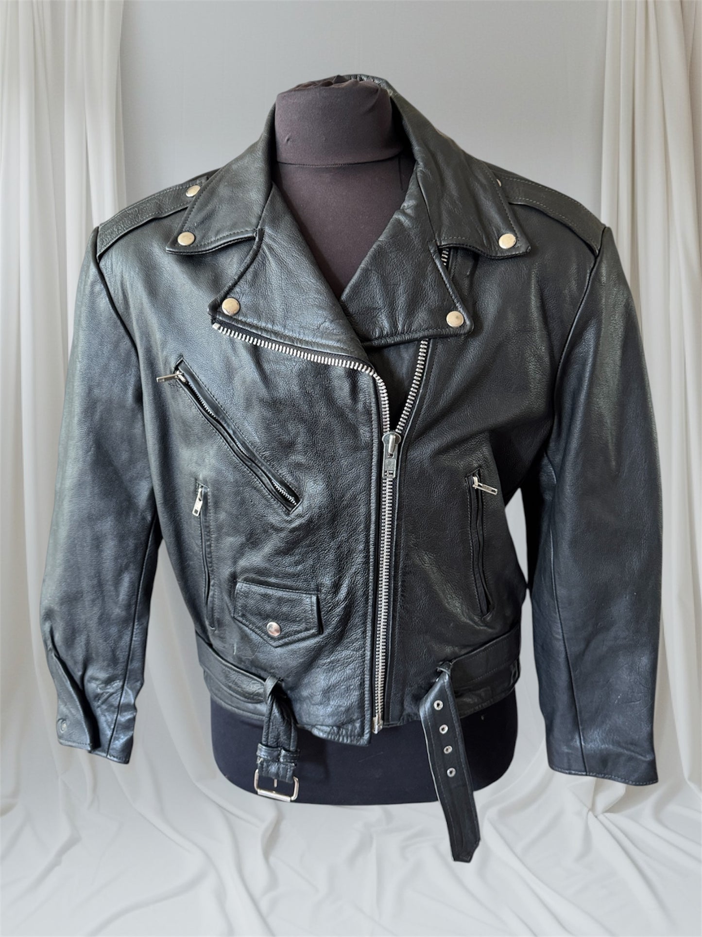 Men's Vintage Black Leather Motorcycle Jacket, 40, M
