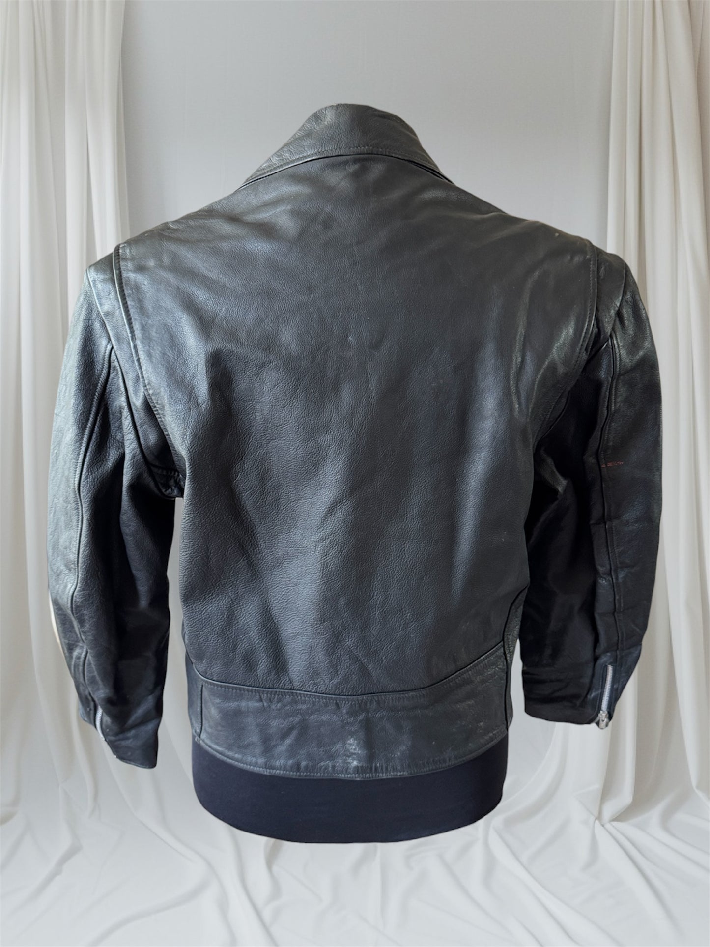 Men's Vintage Black Leather Motorcycle Jacket, 40, M
