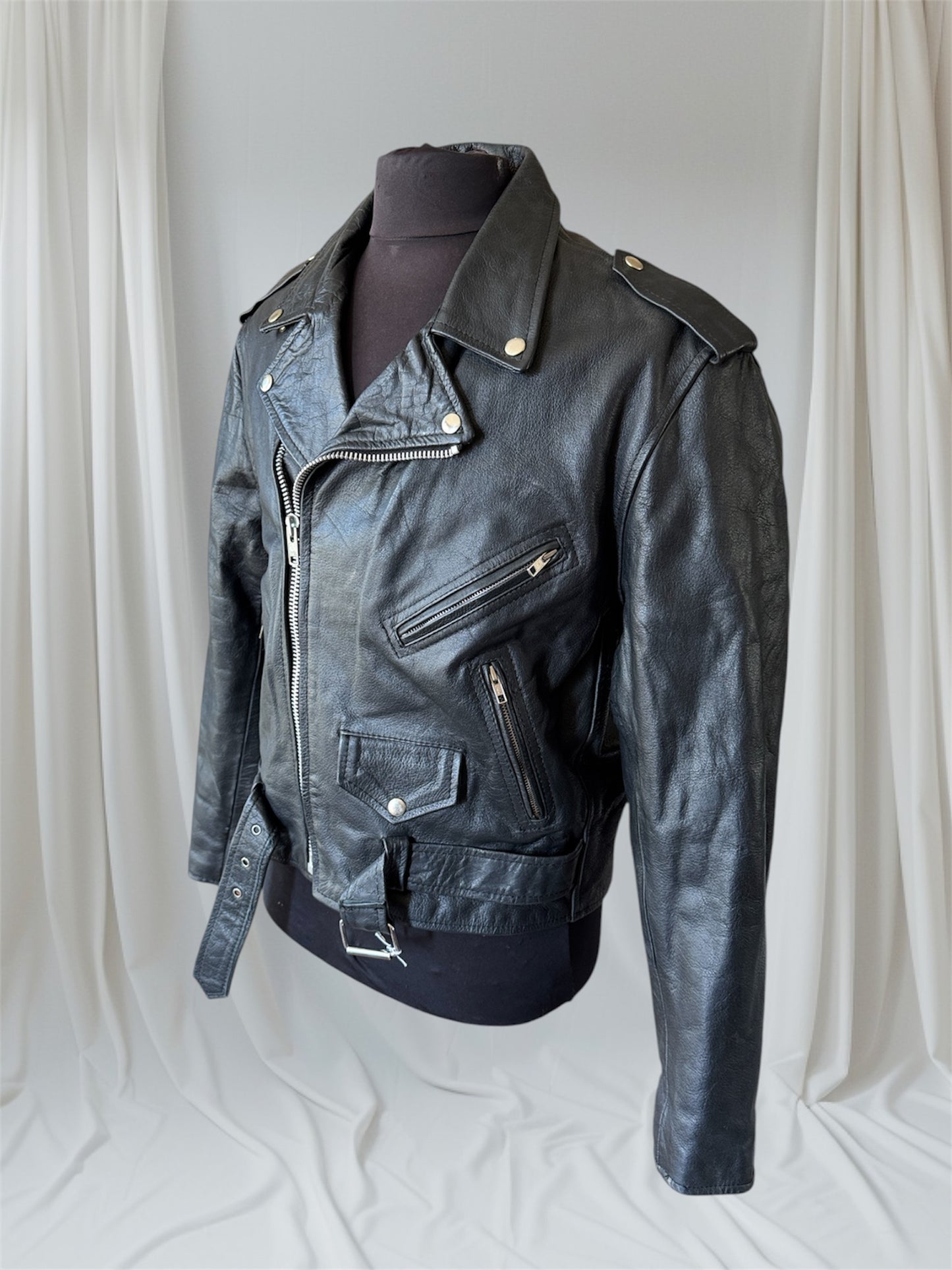 Men's Vintage Black Leather Motorcycle Jacket, 42, L