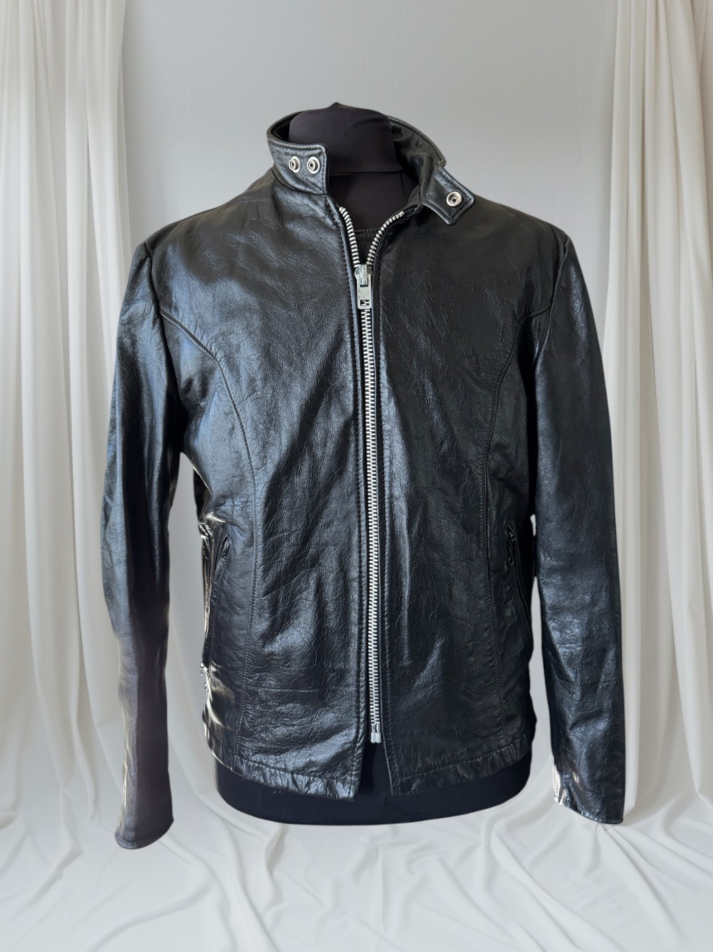 Men's Vintage Black Leather Cafe Racer Jacket, M/ 40R