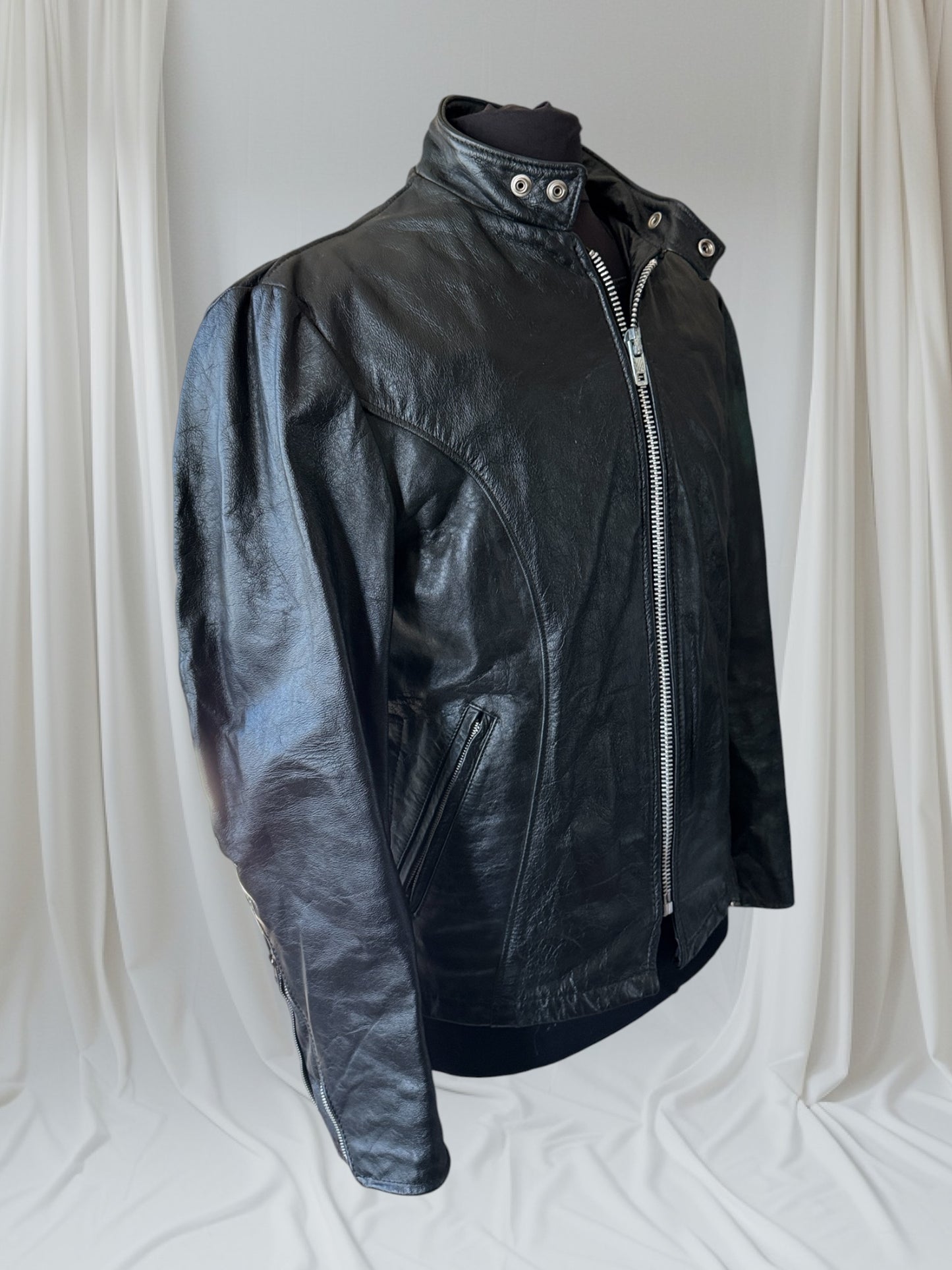 Men's Vintage Black Leather Cafe Racer Jacket, M/ 40R