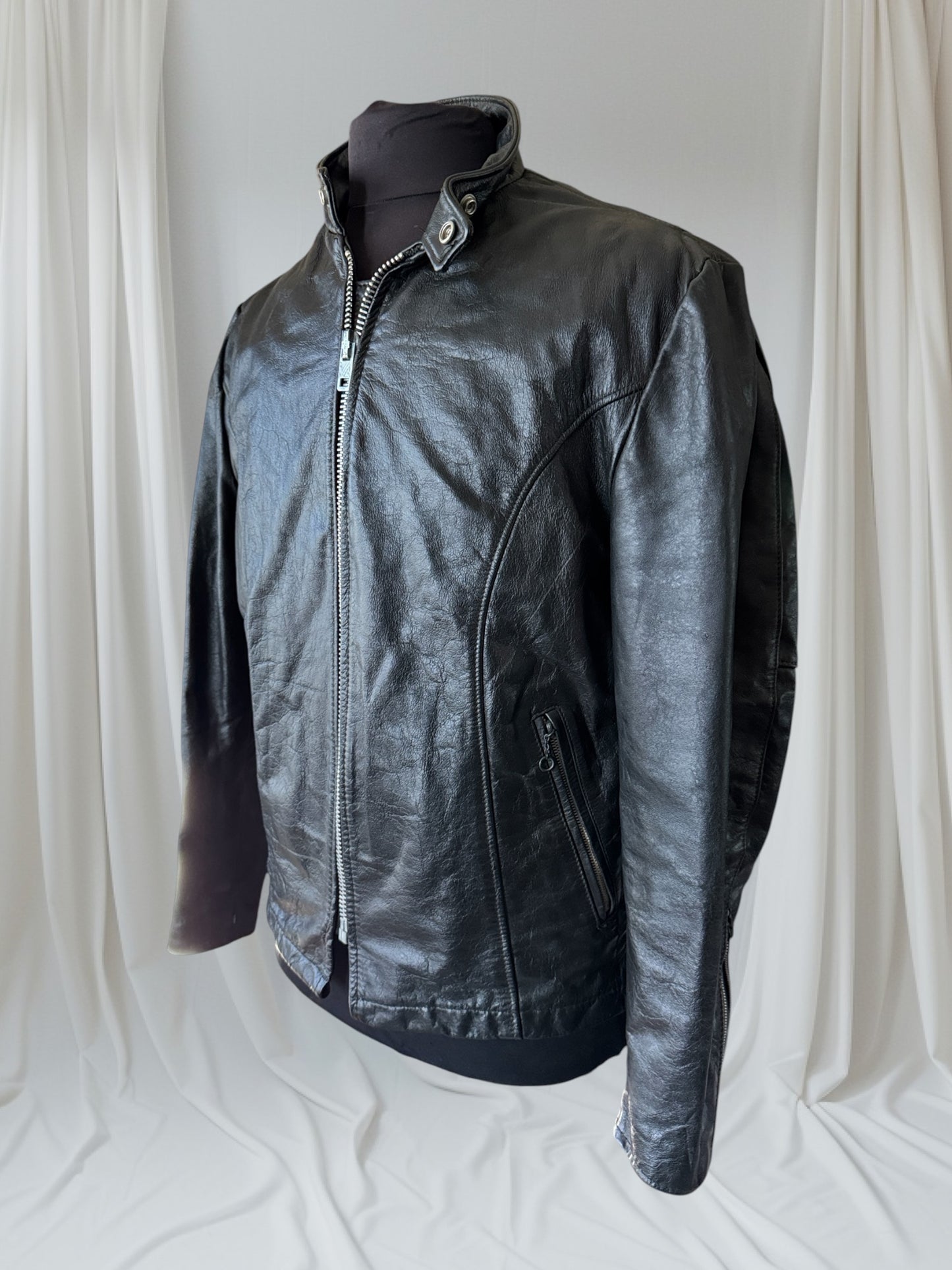 Men's Vintage Black Leather Cafe Racer Jacket, M/ 40R