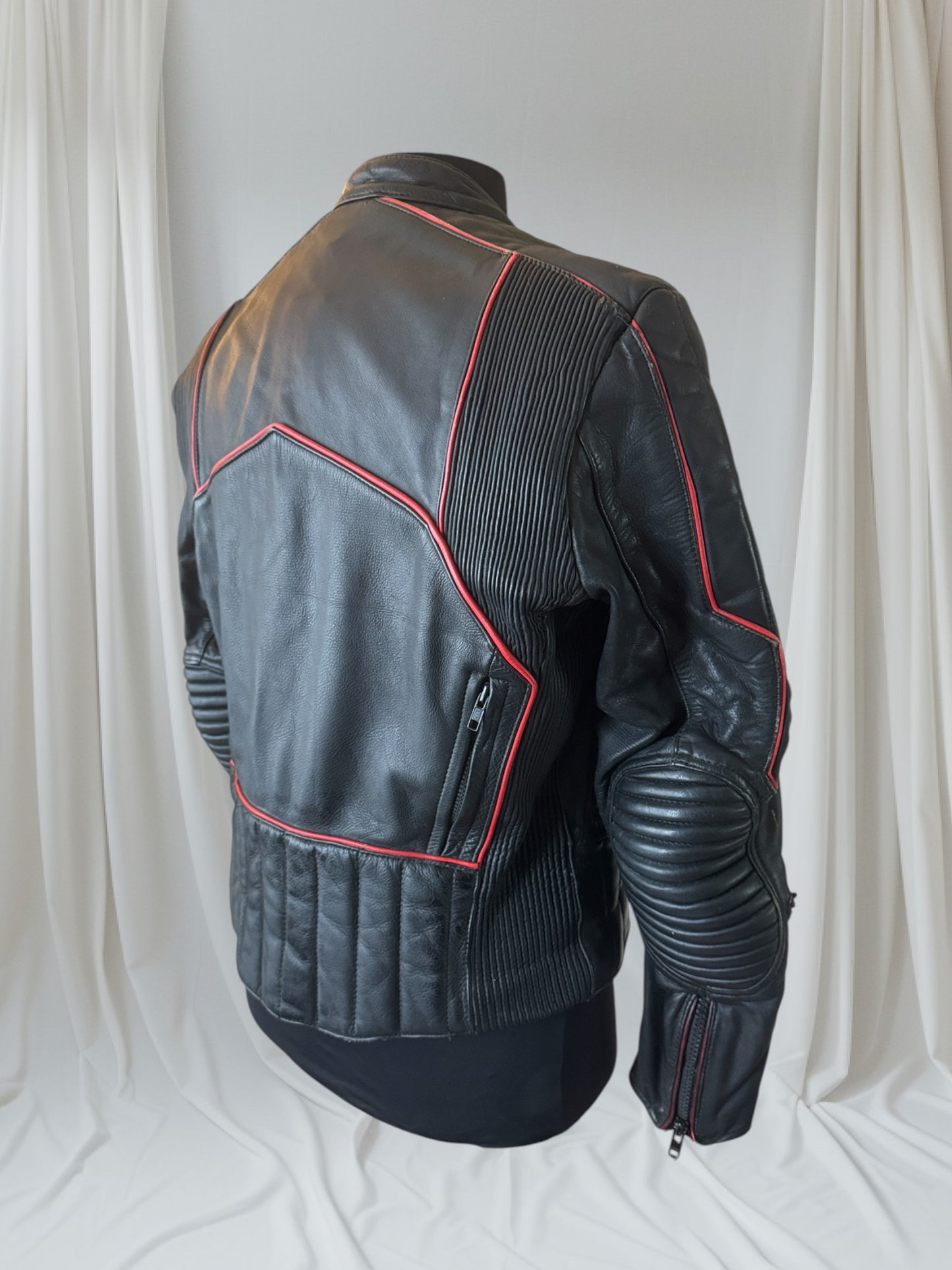 Men's Vintage Black Leather Motorcycle Jacket, M/ 40