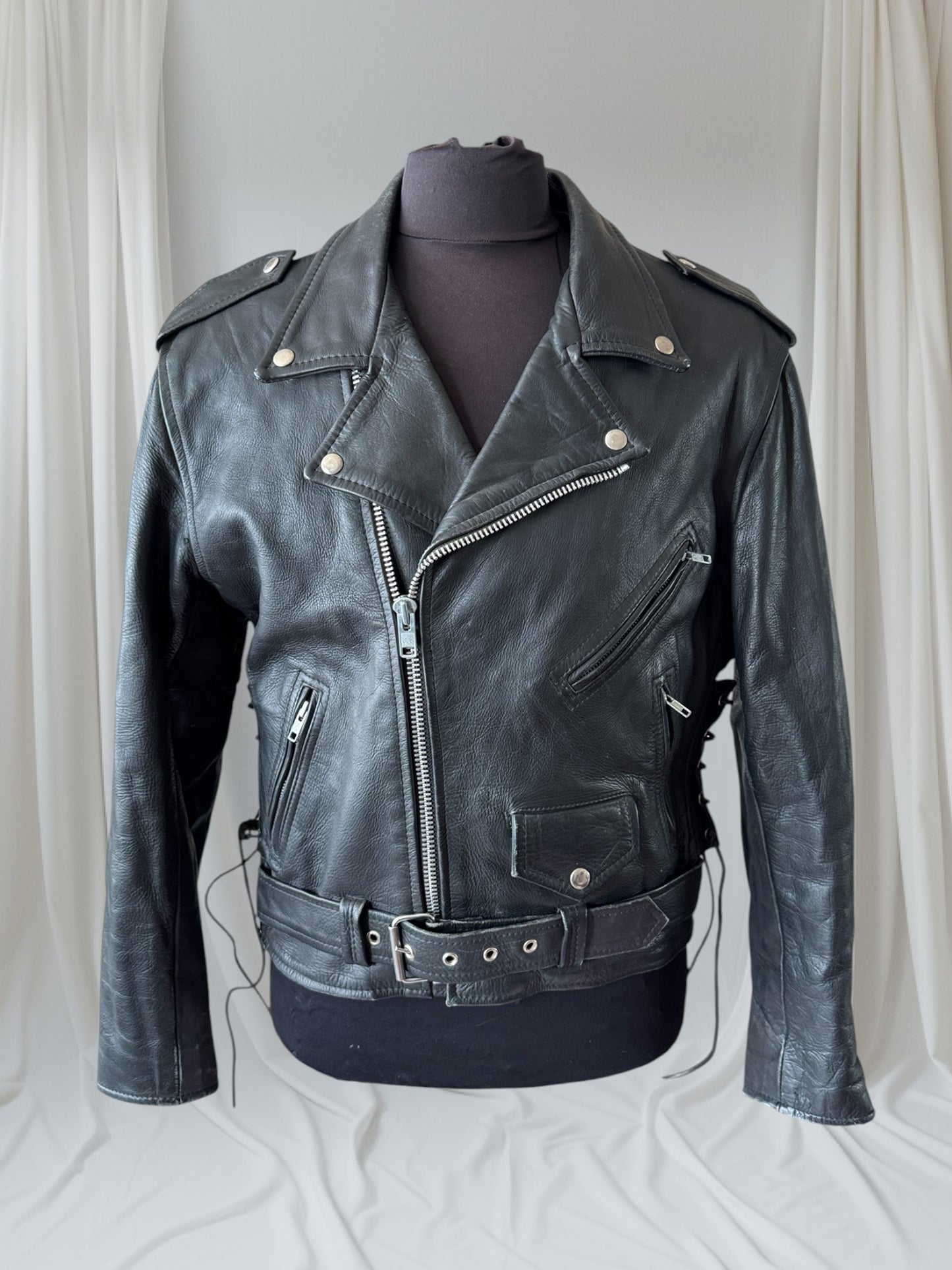 Men's Vintage Black Leather Motorcycle Jacket, L 42