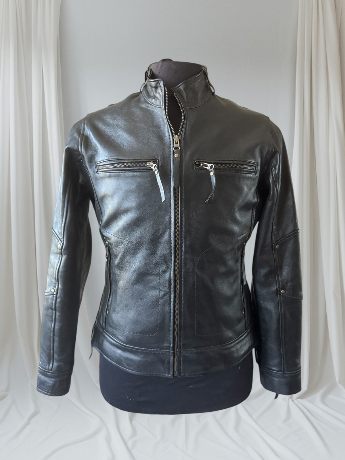 Men's Vintage Black Leather Cafe Racer Jacket, L 40