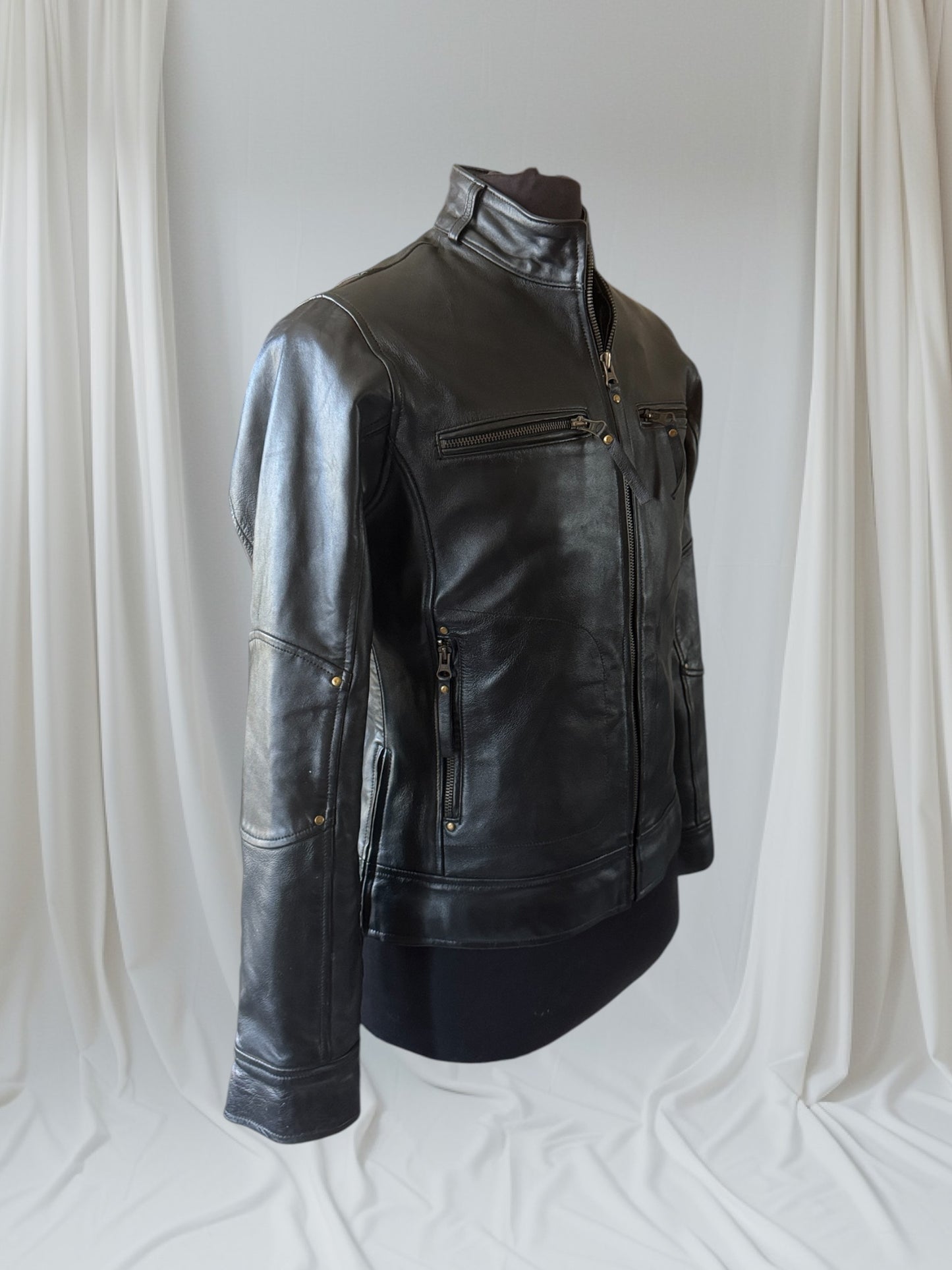 Men's Vintage Black Leather Cafe Racer Jacket, L 40