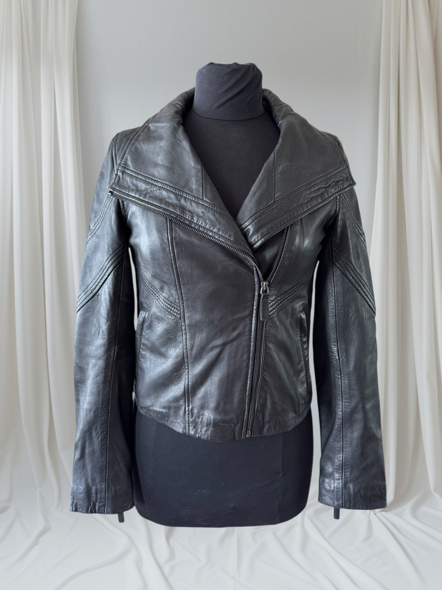 Women's Lambskin Leather Motorcycle Jacket, XS