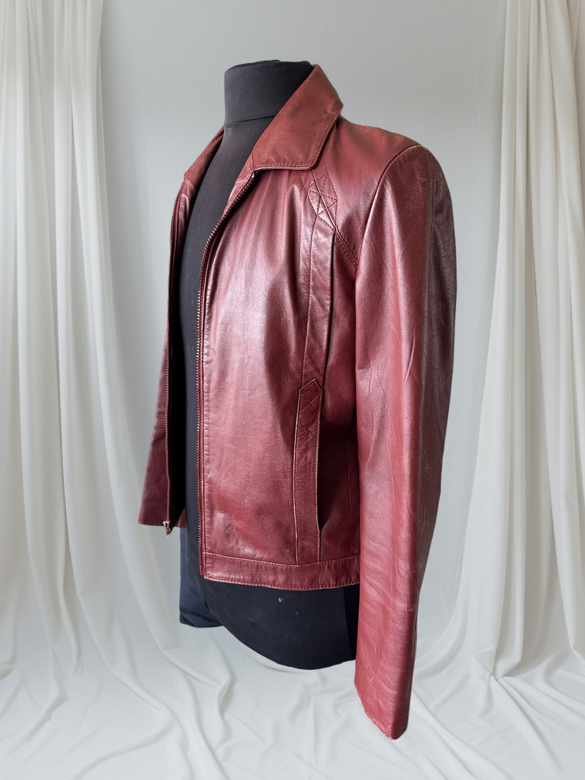 Men's 1970's Brown Vintage Leather Jacket, M 38