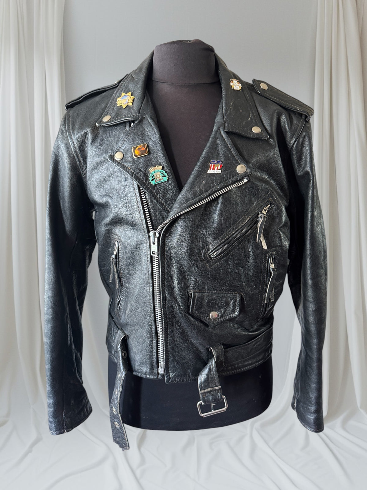 Men's Vintage Black Leather Motorcycle Jacket, M 42
