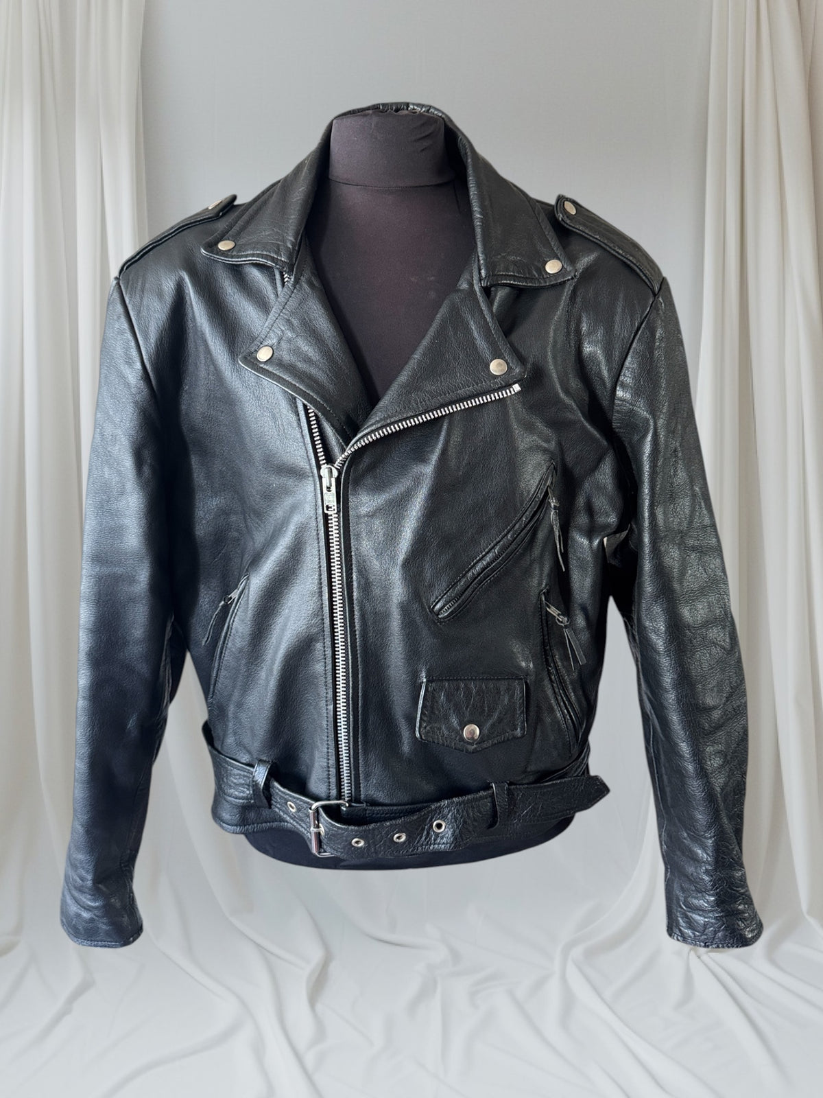 Men's Vintage Black Leather Motorcycle Jacket, XL 48