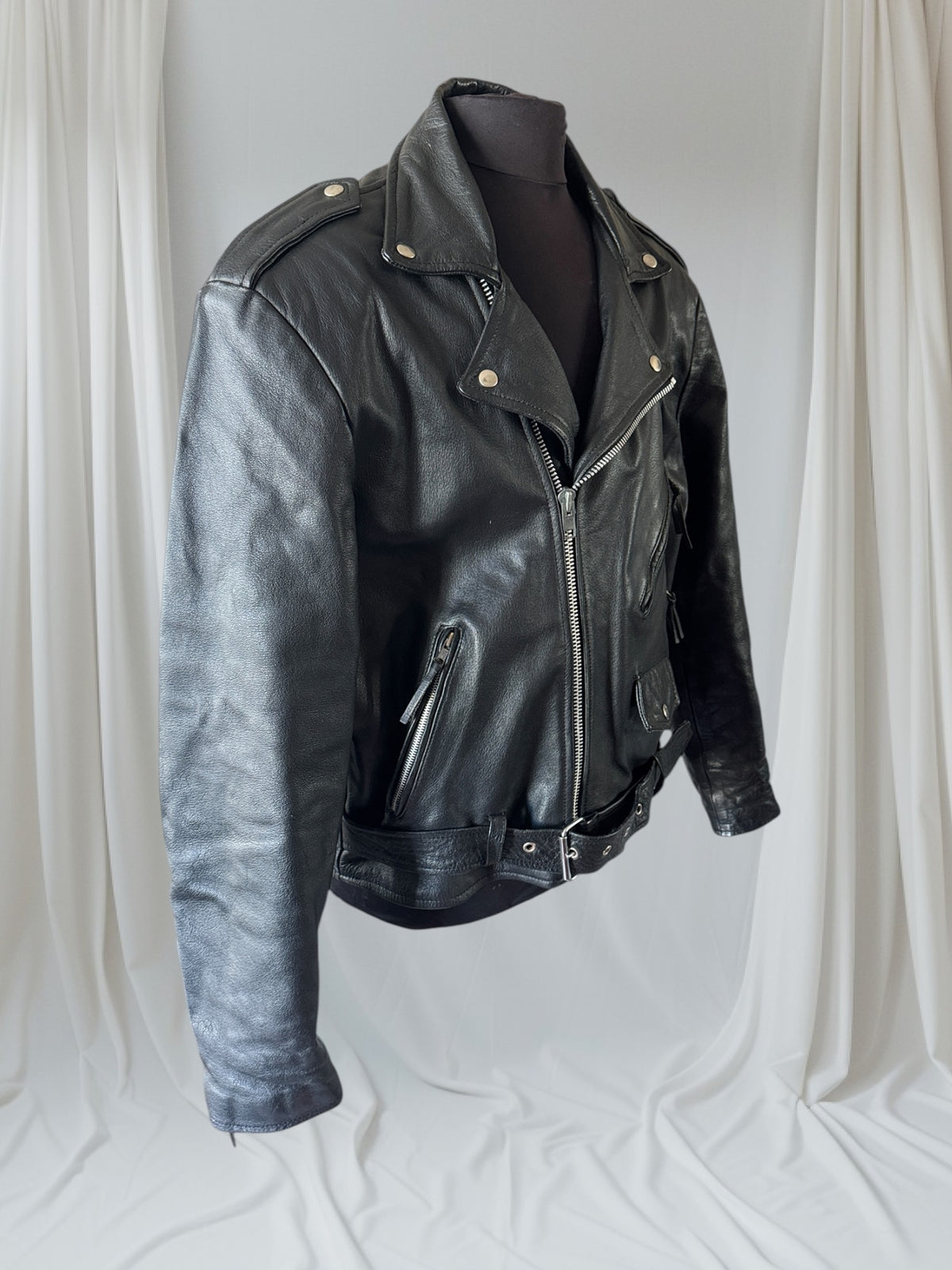 Men's Vintage Black Leather Motorcycle Jacket, XL 48