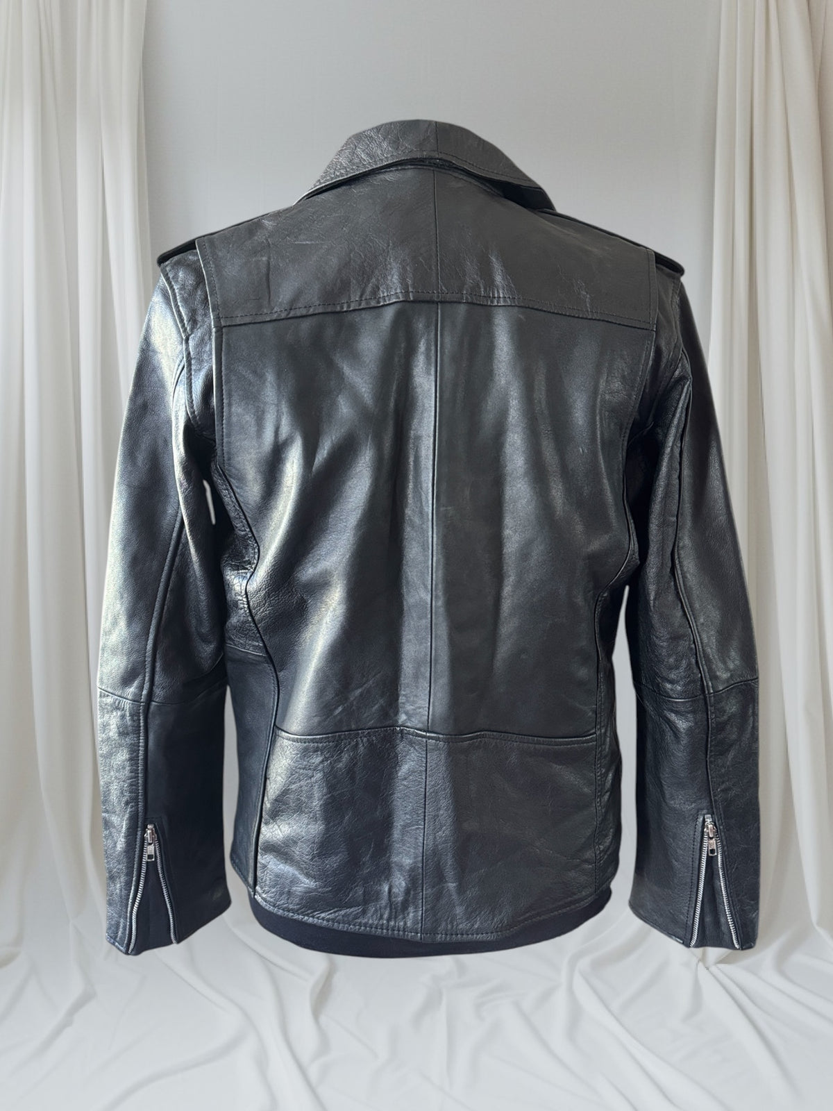 Men's Vintage Black Leather Motorcycle Jacket, M 42 (Slim)