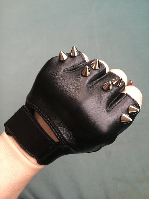 Black Leather Gloves with 2 Silver Spikes