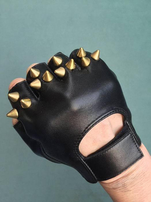 spike leather gloves