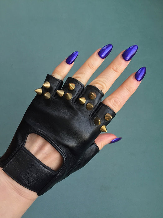 spike leather gloves