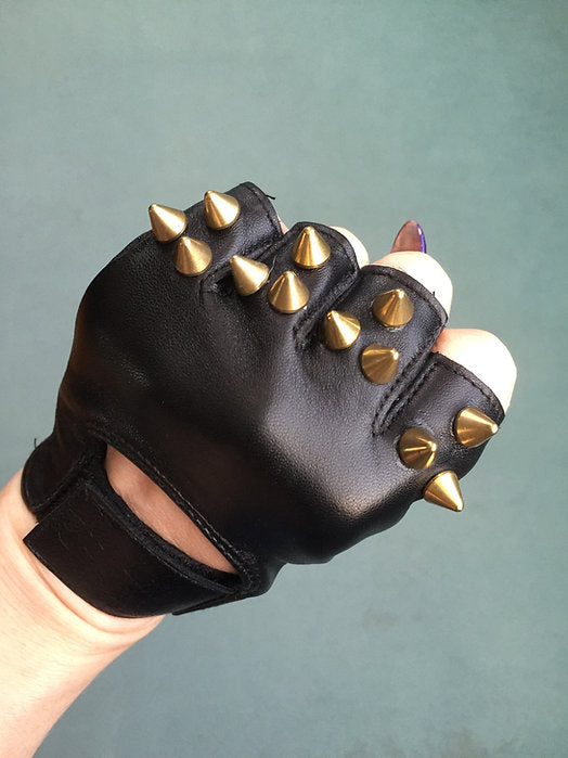 spike leather gloves