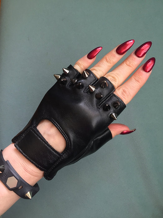 spiked leather gloves