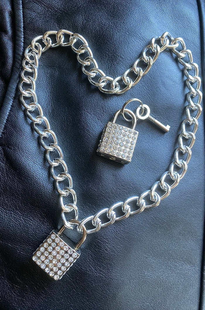 RHINESTONE LOCK & CHAIN NECKLACE